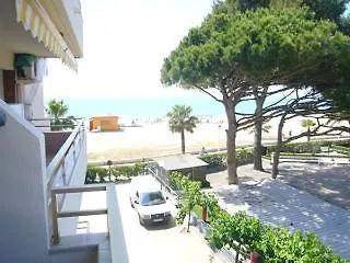 Colibri Villa Cambrils 0*,